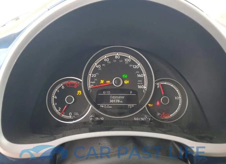 3VW5DAAT0JM516945# 9