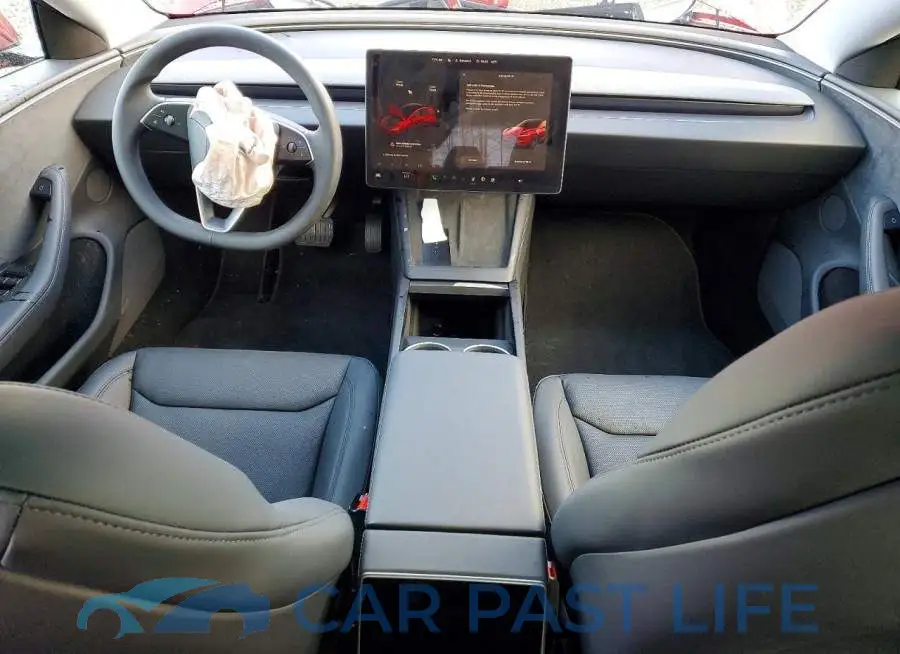 5YJ3E1EBXTF148693# 8