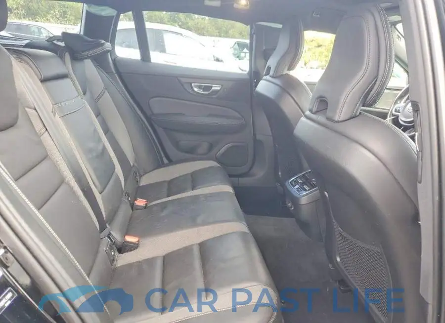YV1102EM7L2393851# 11