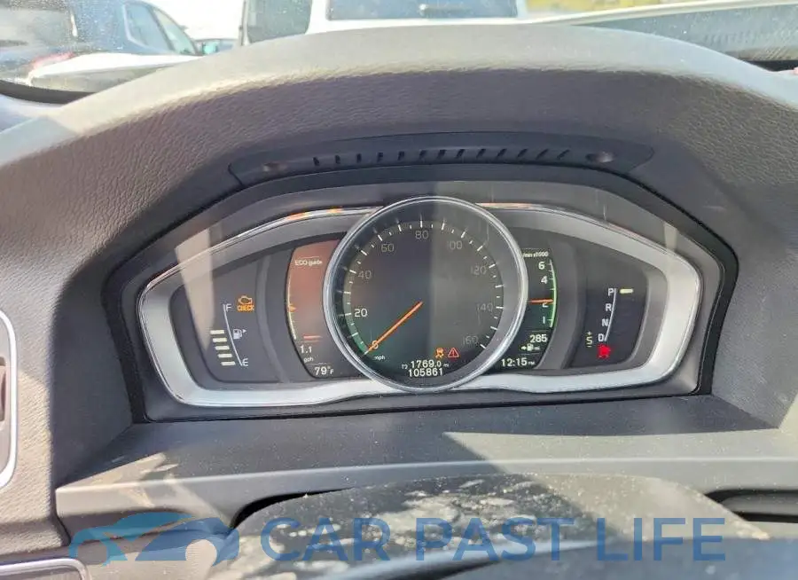 YV440MWK9H1040677# 9
