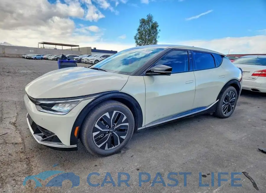 KNDC34LA3R5622012# 1