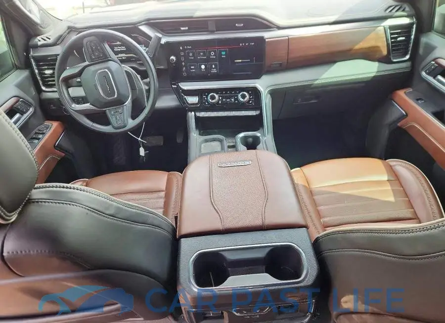 1GT4UXEY2SF179607# 8