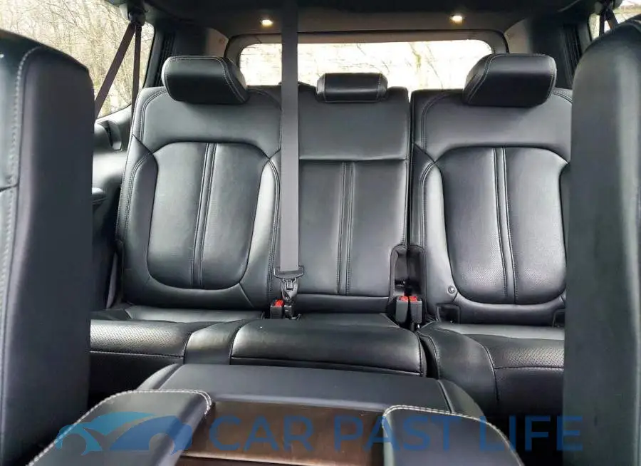 1C4SJSEPXRS110045# 10