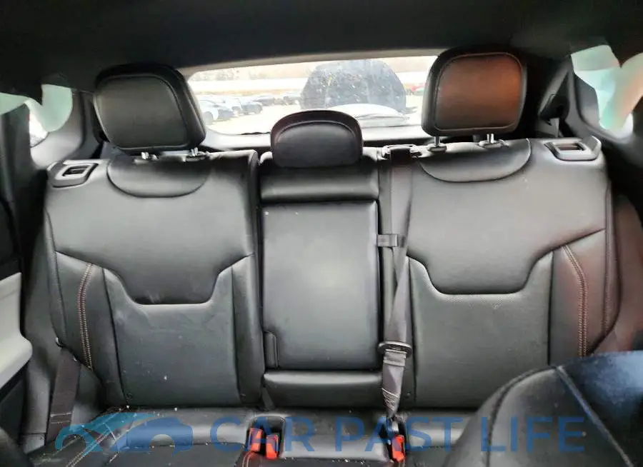 3C4NJDCN8RT103118# 10