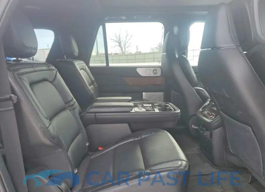 5LMJJ3LT1MEL14735# 11