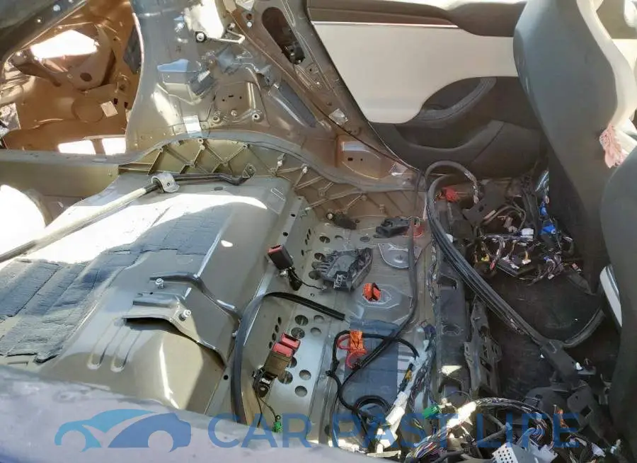 5YJSA1E66SF548050# 10