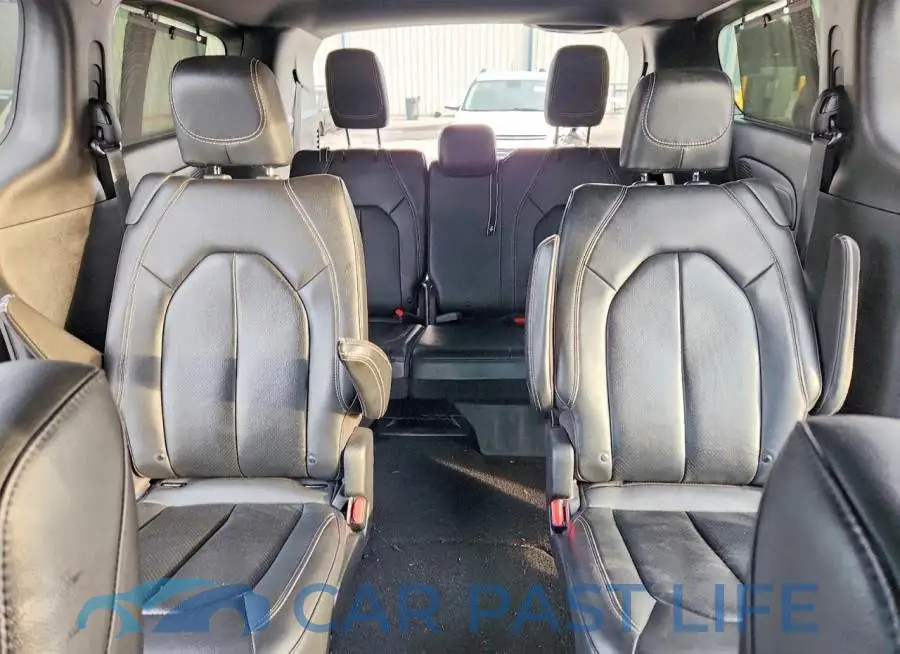2C4RC1EG8LR200483# 7
