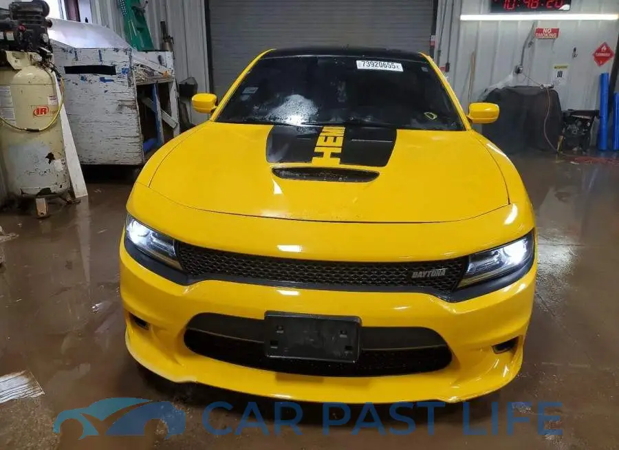 2C3CDXCT2HH585160# 5