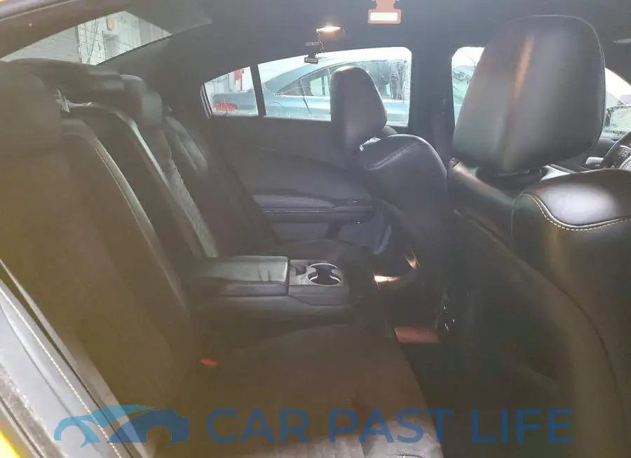 2C3CDXCT2HH585160# 10