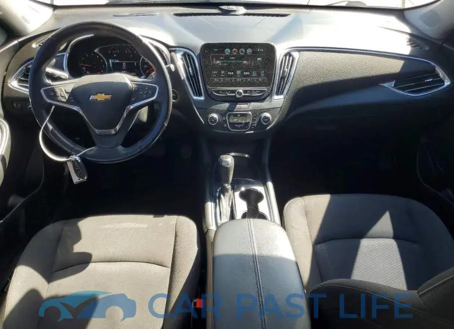 1G1ZD5ST9JF158439# 8