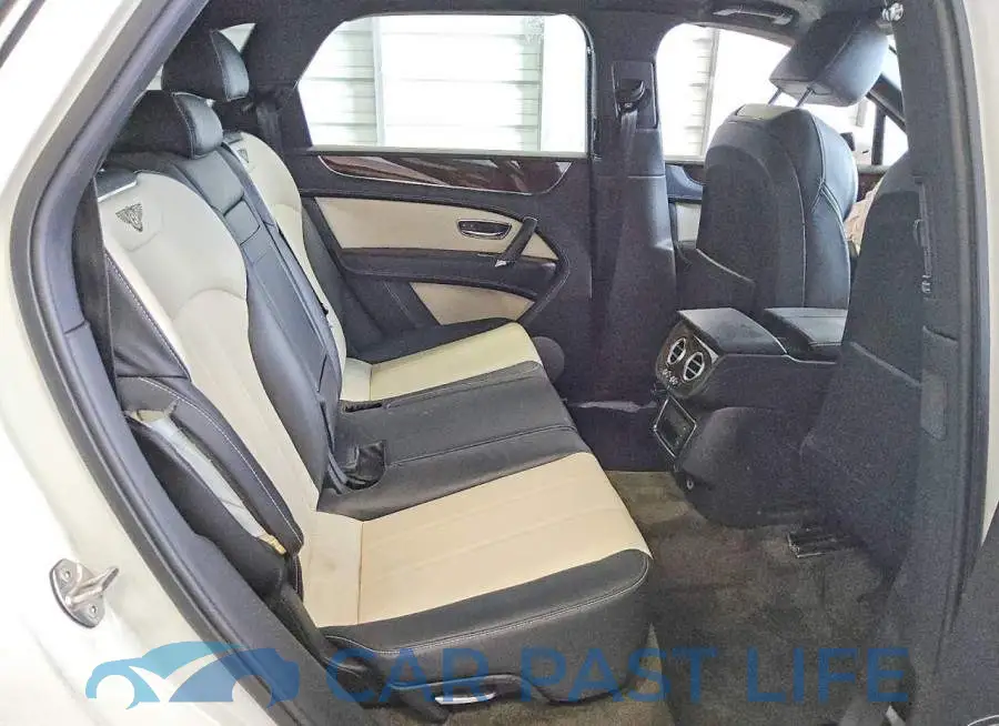 SJAAC2ZV8HC015170# 10