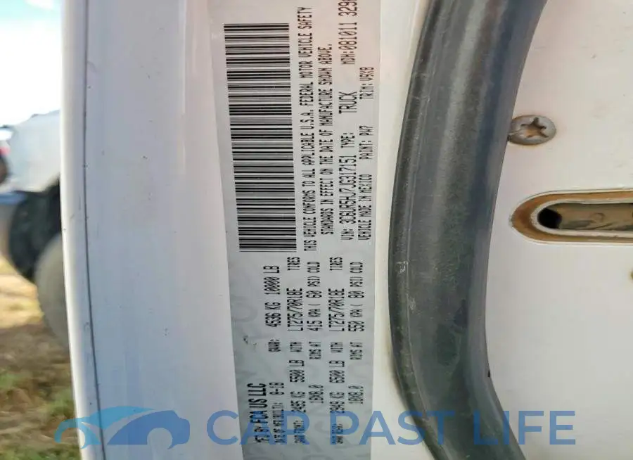3C6UR5HJ7JG317151# 12