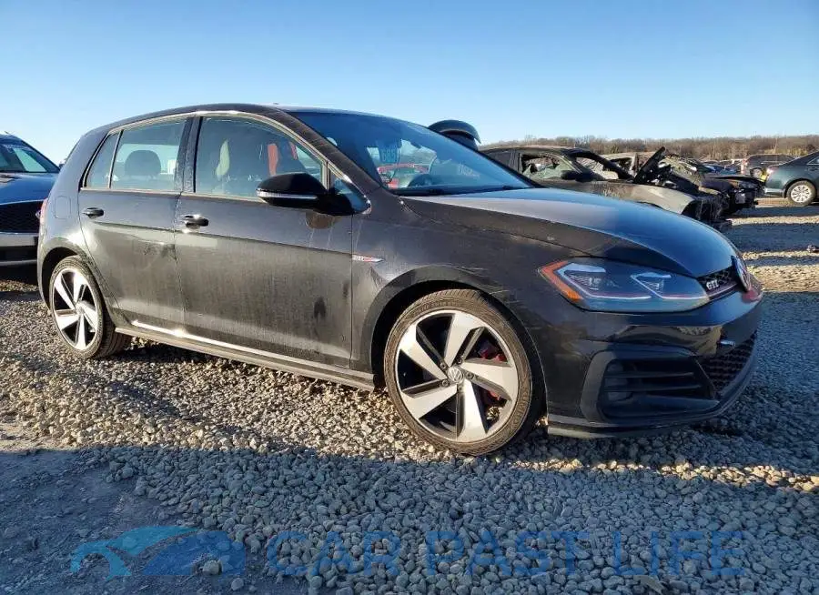 3VW447AU5JM267999# 4
