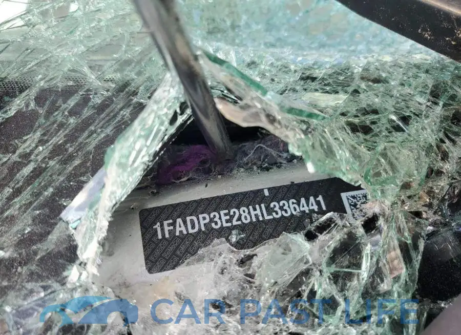 1FADP3E28HL336441# 12