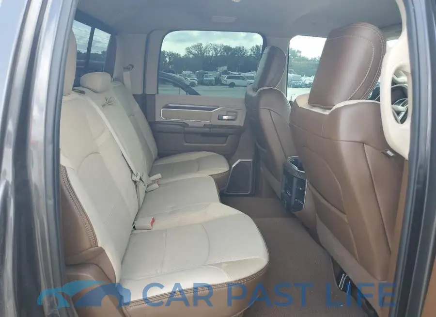 3C63R3JL5KG701555# 10