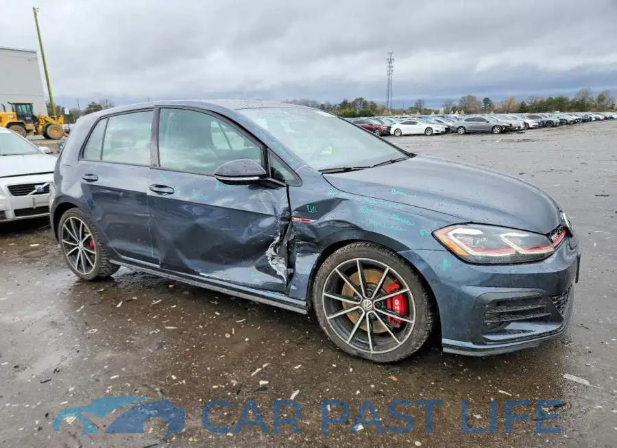 3VW6T7AU1MM011083# 4