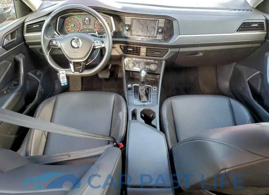 3VWCB7BU5LM075968# 8