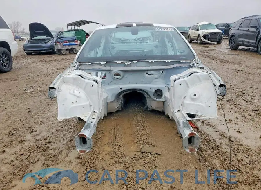 2C3CDXGJ7HH510818# 5