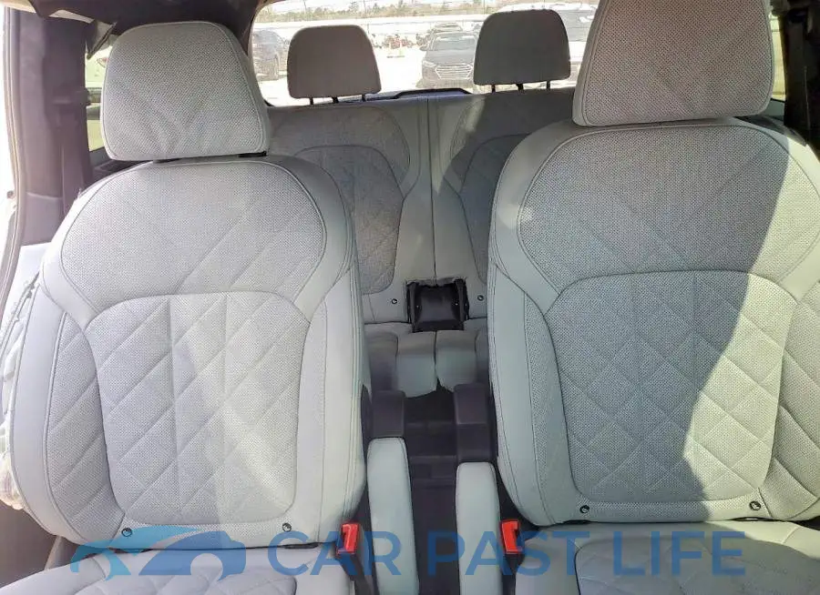 5UX23EM01R9S23534# 10
