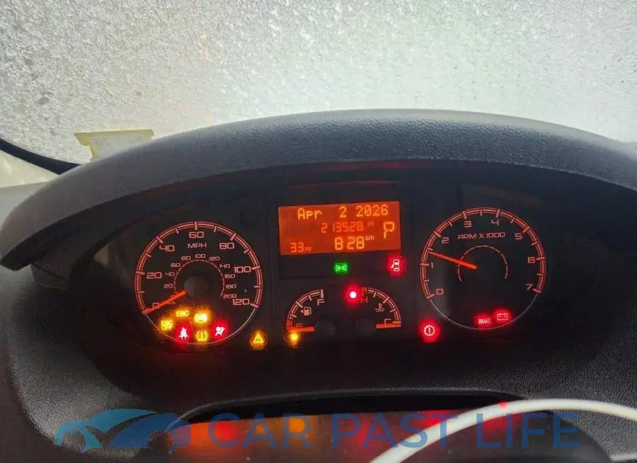 3C6TRVAG3JE118653# 9