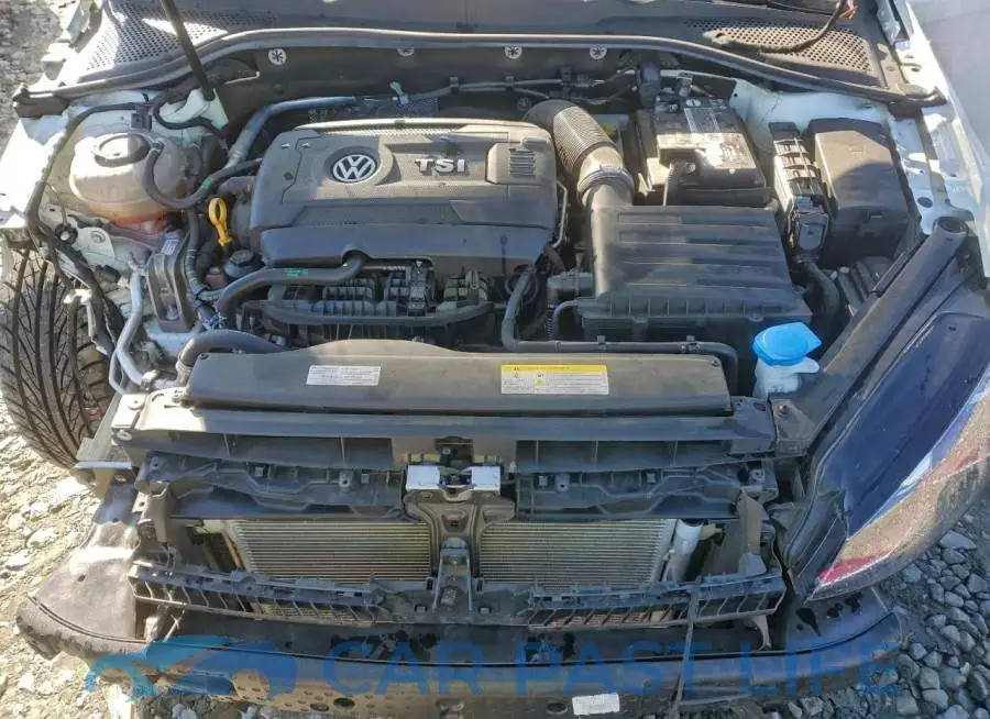 3VW5T7AU2MM009578# 12