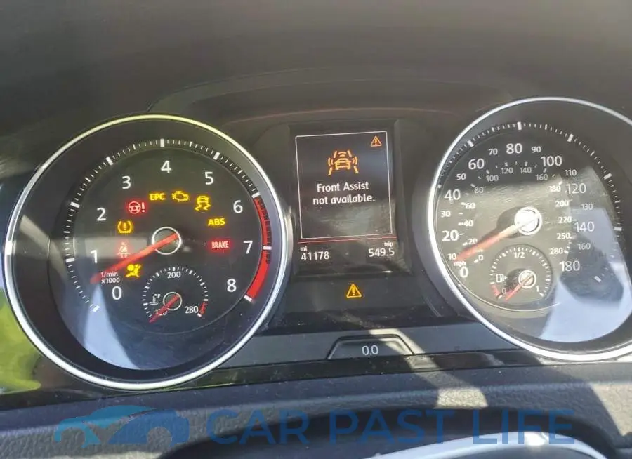 3VW5T7AU2MM009578# 9