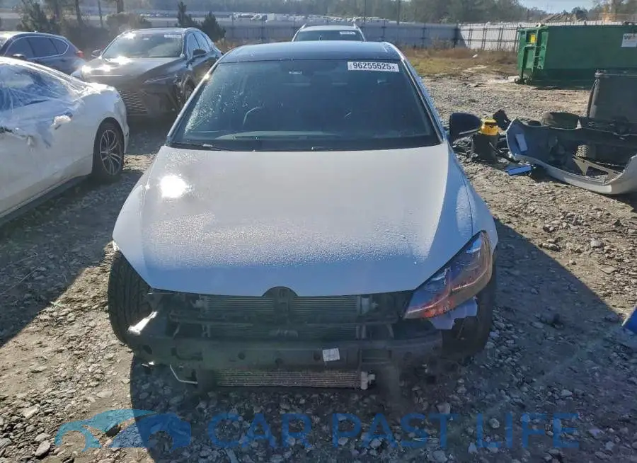 3VW5T7AU2MM009578# 5