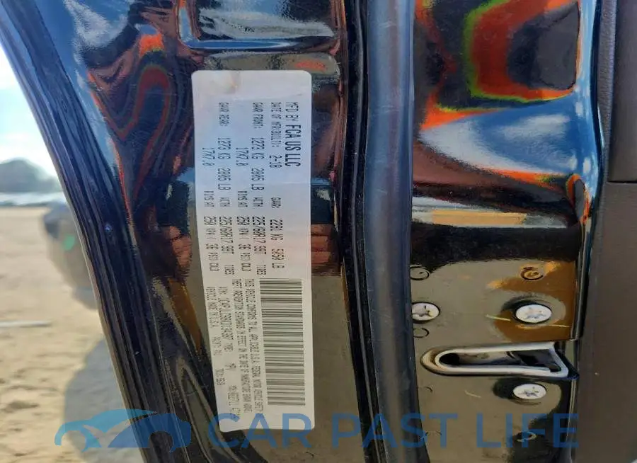 1C4PJLCB8KD134387# 13