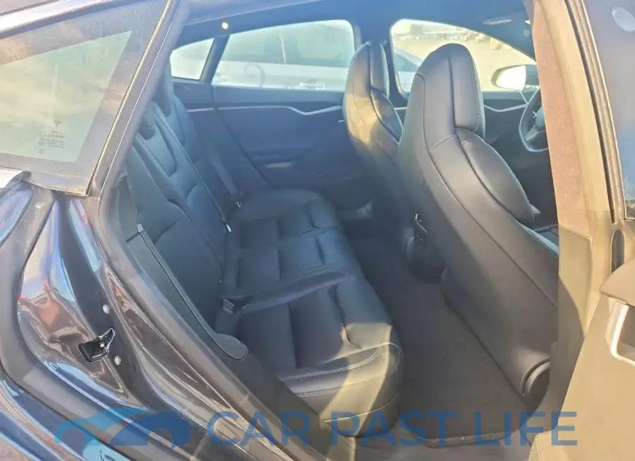 5YJSA1E22LF352248# 10