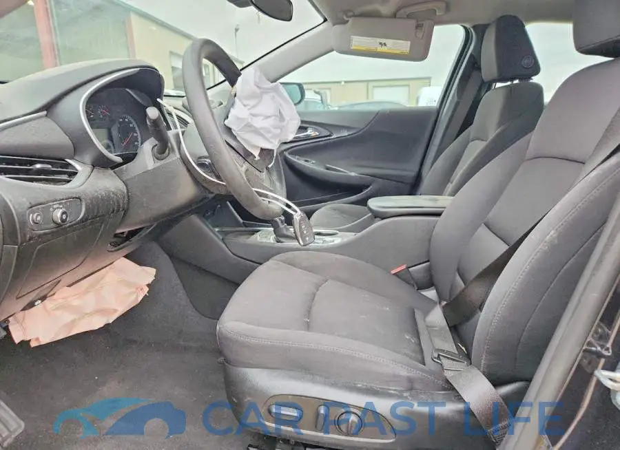 1G1ZD5ST4PF138835# 7