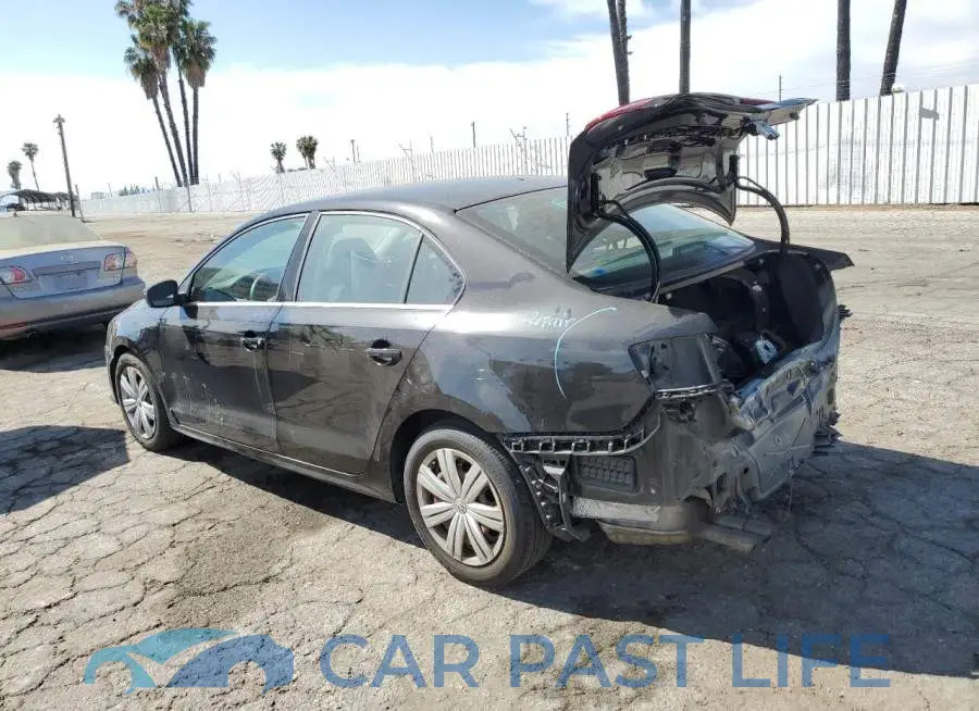 3VW2B7AJ8HM213173# 2
