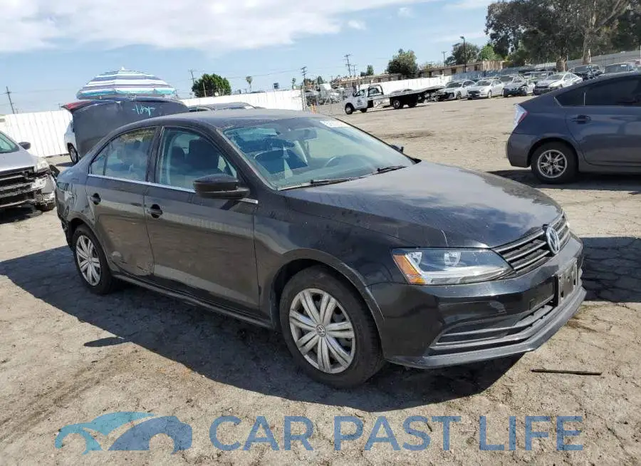 3VW2B7AJ8HM213173# 4