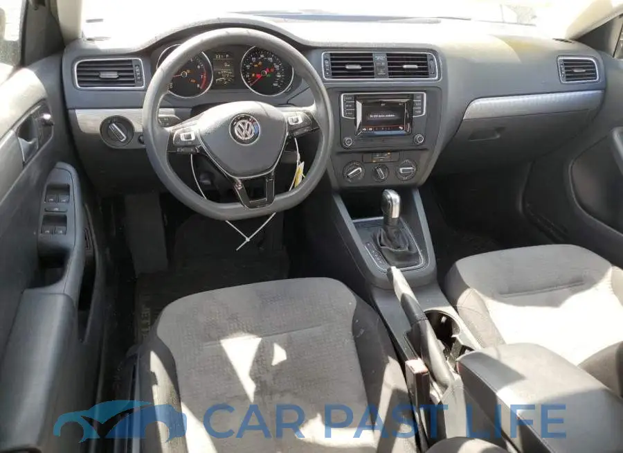 3VW2B7AJ8HM213173# 8