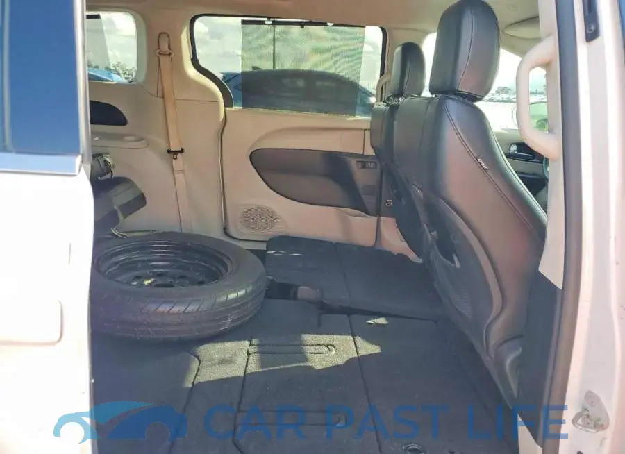 2C4RC1BG7NR138999# 11