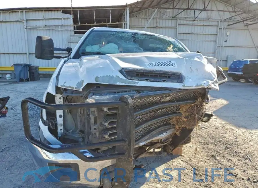 1GT12NEY0KF265611# 5