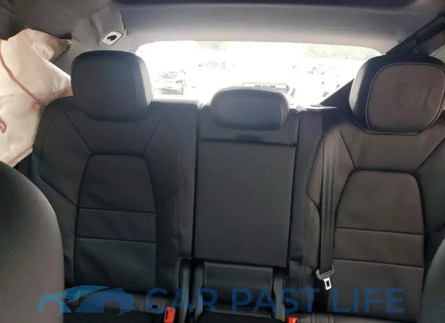 WP1AA2AY5RDA13896# 10