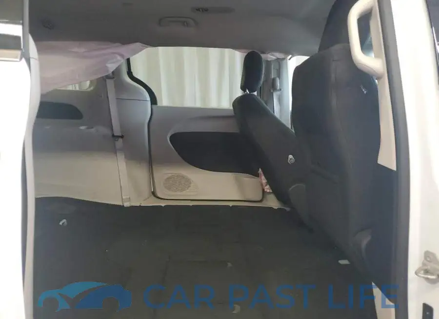 2C4RC1CGXRR195105# 11
