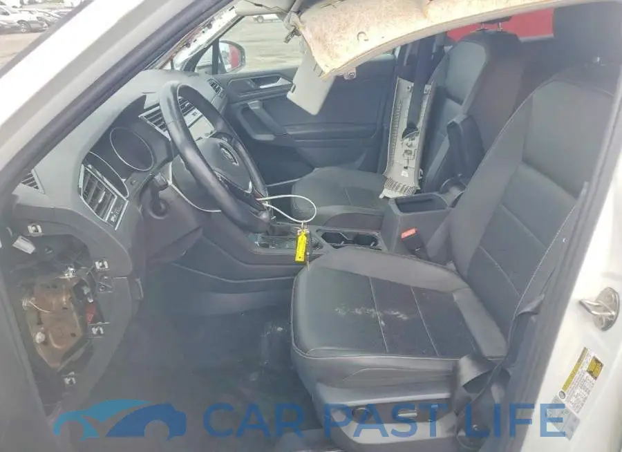 3VV2B7AX3KM187565# 7