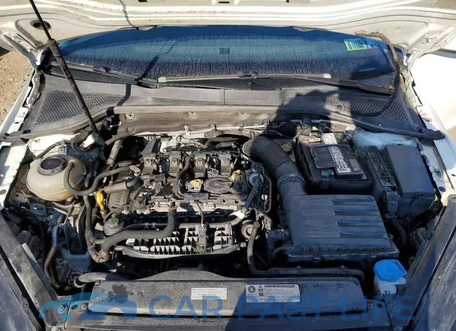 3VW717AU3JM768198# 11