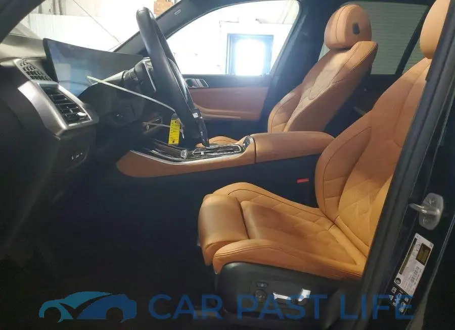 5UX23EU02T9067107# 7