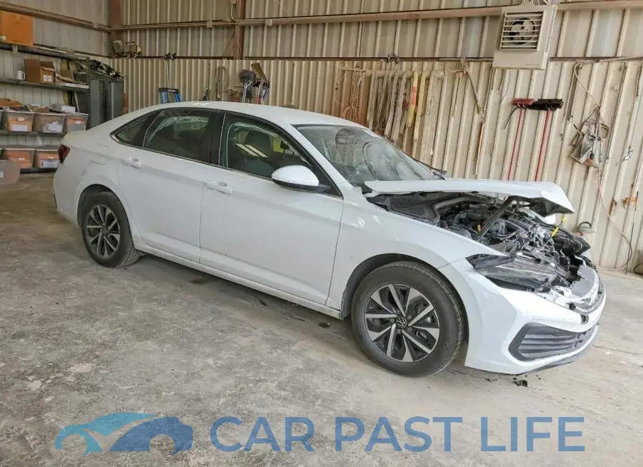 3VW4M7BU3PM041760# 4