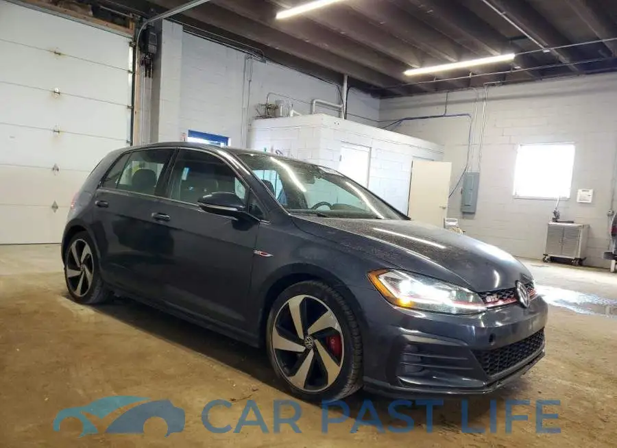 3VW6T7AU0KM015901# 4