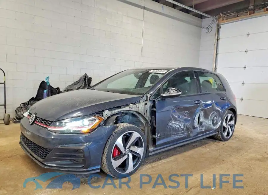 3VW6T7AU0KM015901# 1
