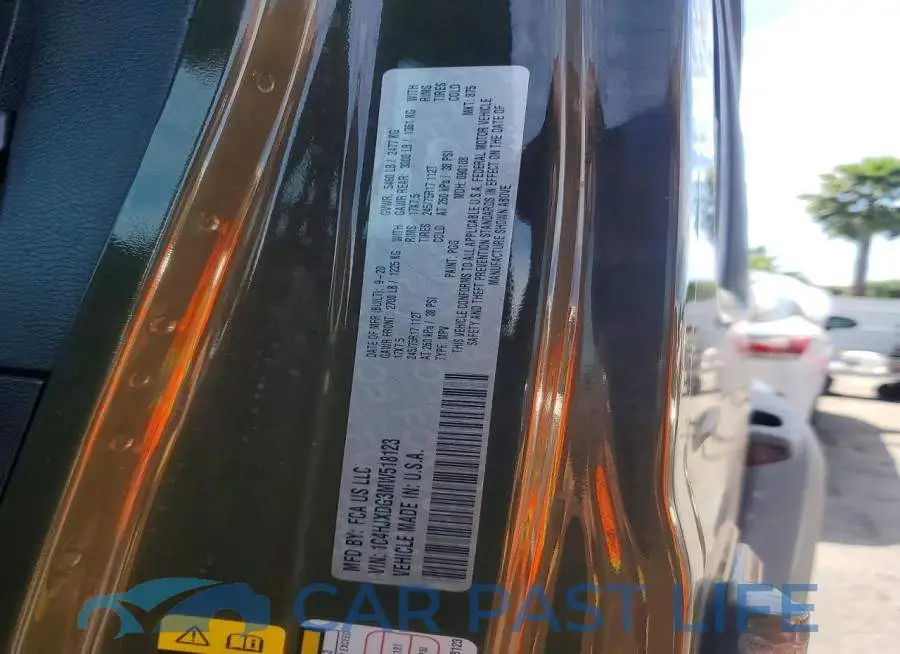 1C4HJXDG3MW518123# 13