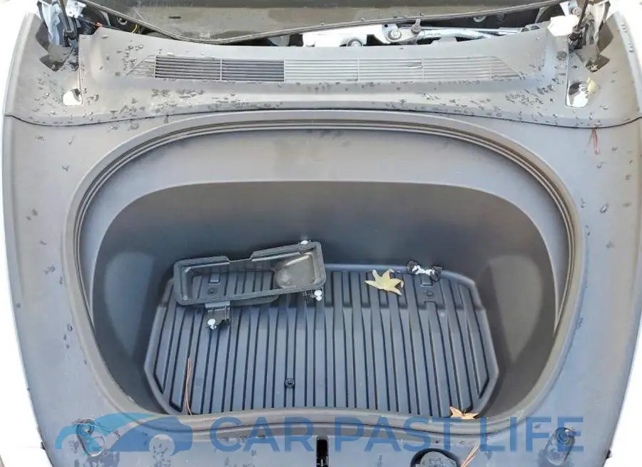5YJ3E1EAXSF018872# 11