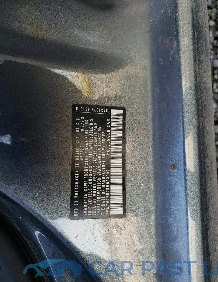 3VW7M7BU7RM003092# 12