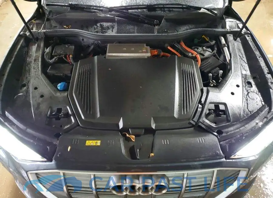 WA1LAAGE7MB003631# 11