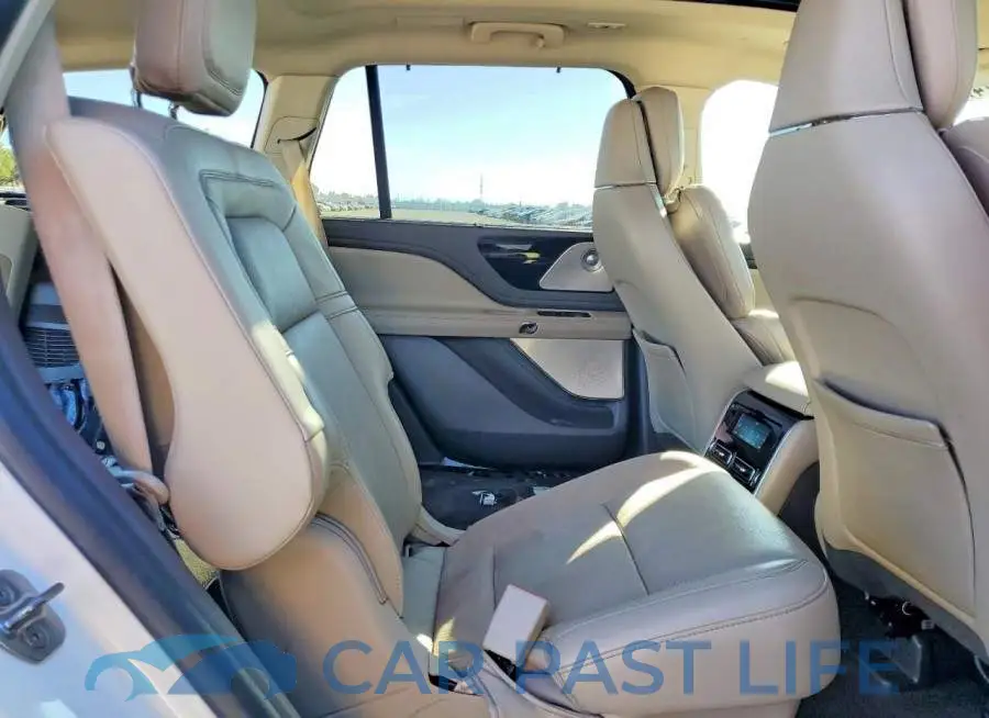 5LM5J7XC1MGL10269# 11