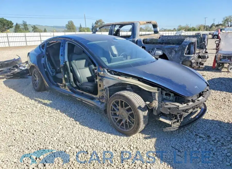 5YJ3E1EA3SF932042# 4