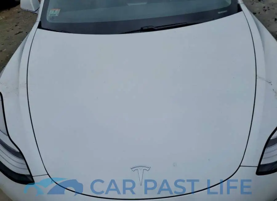 5YJ3E1EAXLF661532# 11